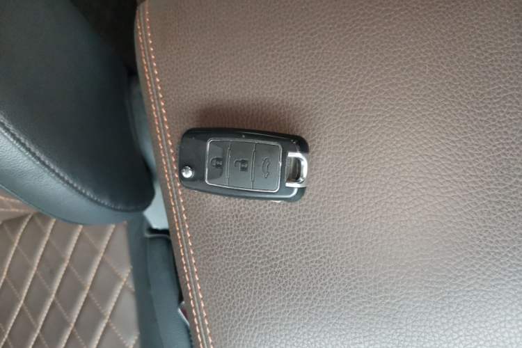 Used FORTHING M7 2021 1.8T Manual Luxury Model Interior 1