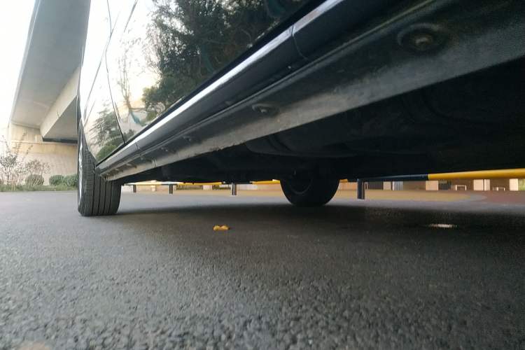 Used FORTHING M7 2021 1.8T Manual Luxury Model Left Side Sill
