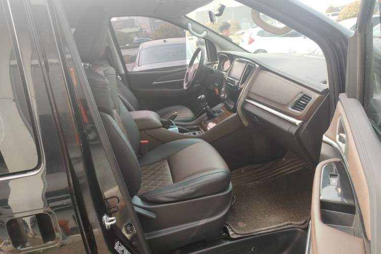 Used FORTHING M7 2021 1.8T Manual Luxury Model Right Front Seat