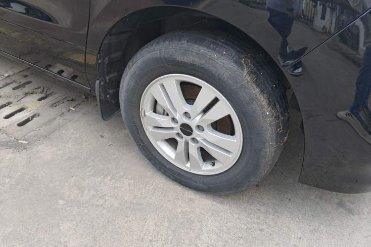 Used FORTHING M7 2021 1.8T Manual Luxury Model Right Front Wheel Hub