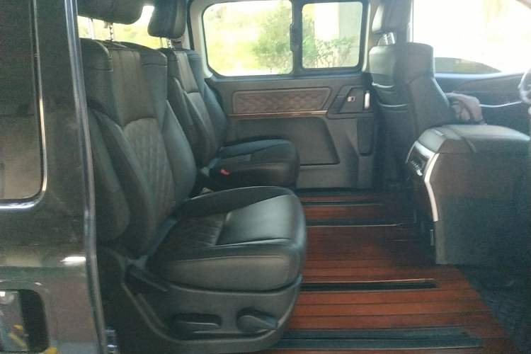 Used FORTHING M7 2021 1.8T Manual Luxury Model Right Rear Seat