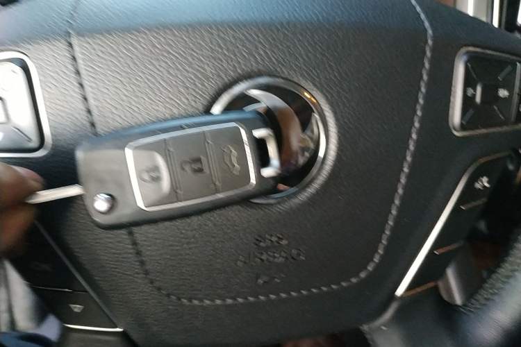 Used FORTHING M7 2021 1.8T Manual Luxury Model Vehicle Key