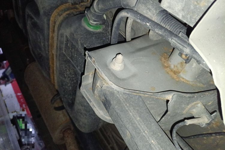 Used FORTHING M7 2021 1.8T Manual Luxury Model Chassis Rear Left
