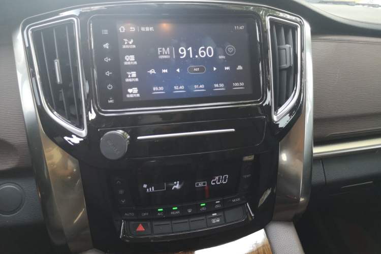 Used FORTHING M7 2021 1.8T Manual Luxury Model Audio And AC Panel