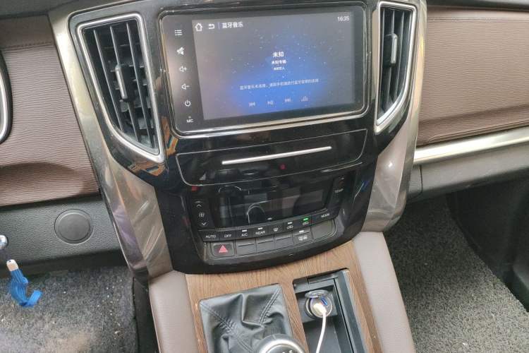 Used FORTHING M7 2021 1.8T Manual Luxury Model Audio And AC Panel