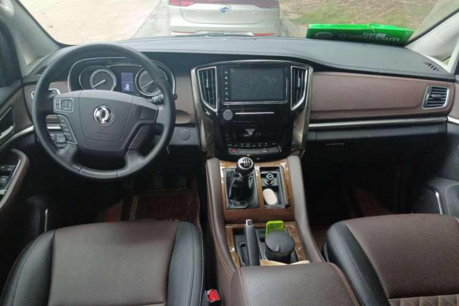 Used FORTHING M7 2021 1.8T Manual Luxury Model Center Console