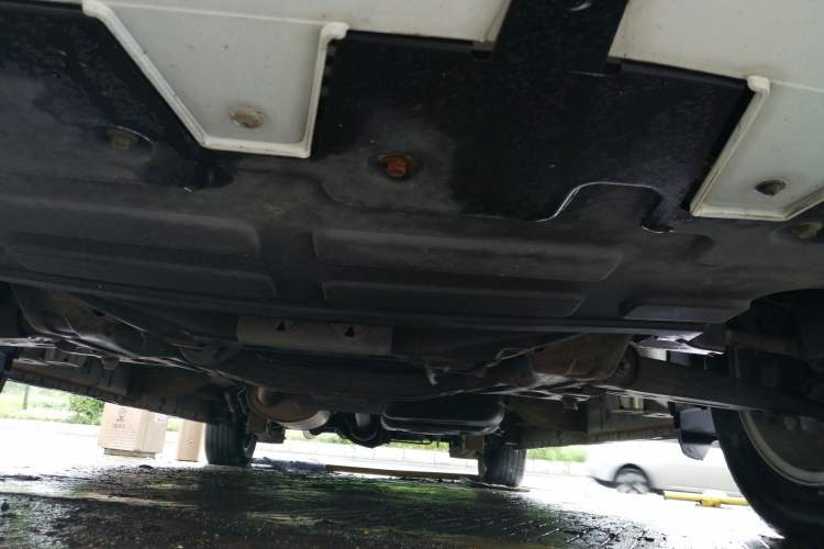 Used FORTHING M7 2021 1.8T Manual Luxury Model Chassis Front
