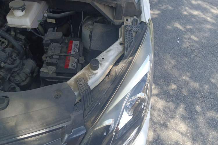 Used FORTHING M7 2021 1.8T Manual Luxury Model Engine Bay Left