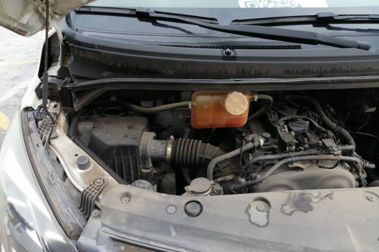Used FORTHING M7 2021 1.8T Manual Luxury Model Engine Bay Right