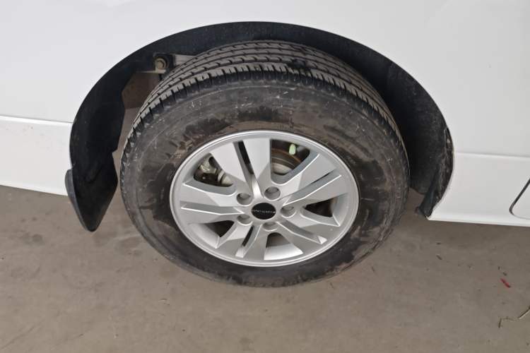 Used FORTHING M7 2021 1.8T Manual Luxury Model Exterior 5