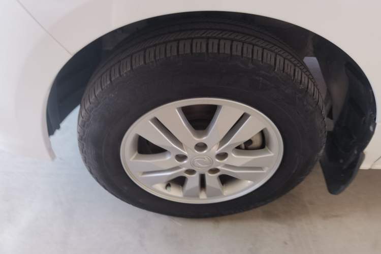 Used FORTHING M7 2021 1.8T Manual Luxury Model Left Front Wheel Hub