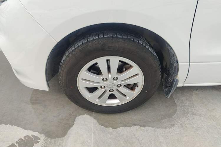 Used FORTHING M7 2021 1.8T Manual Luxury Model Left Front Wheel Hub
