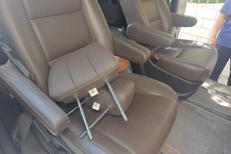 Used FORTHING M7 2021 1.8T Manual Luxury Model Left Rear Seat