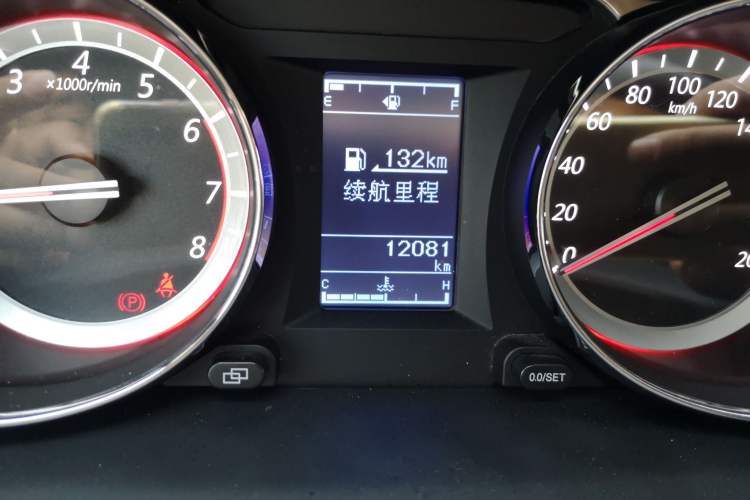 Used FORTHING M7 2021 1.8T Manual Luxury Model Odometer Close Up