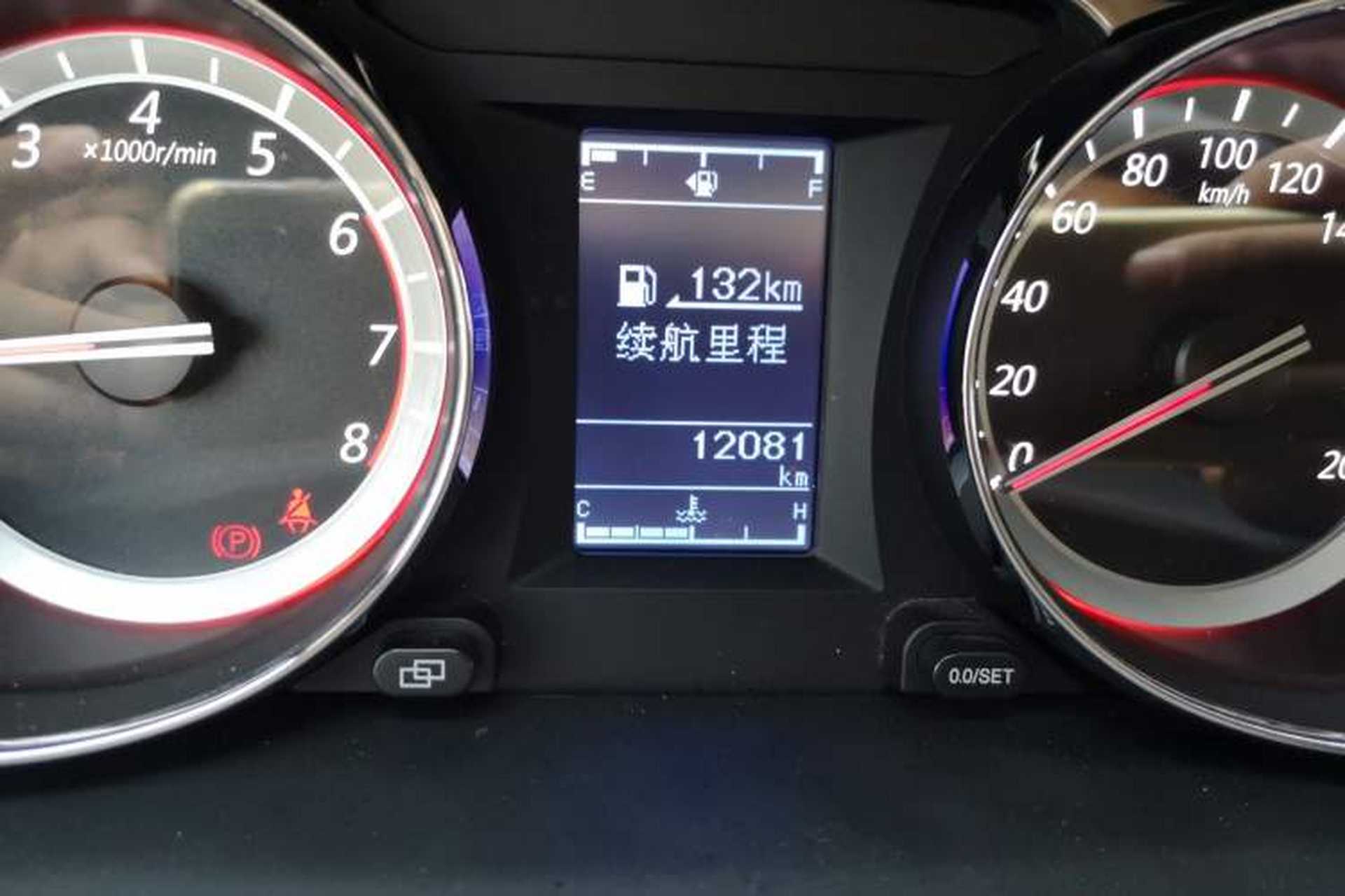 Used FORTHING M7 2021 1.8T Manual Luxury Model Odometer Close Up