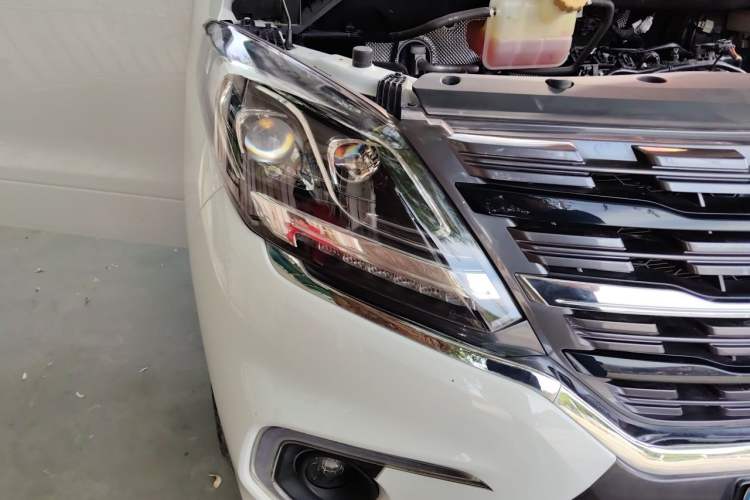 Used FORTHING M7 2021 1.8T Manual Luxury Model Right Front Headlight