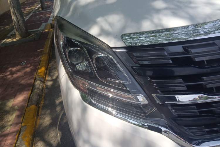 Used FORTHING M7 2021 1.8T Manual Luxury Model Right Front Headlight