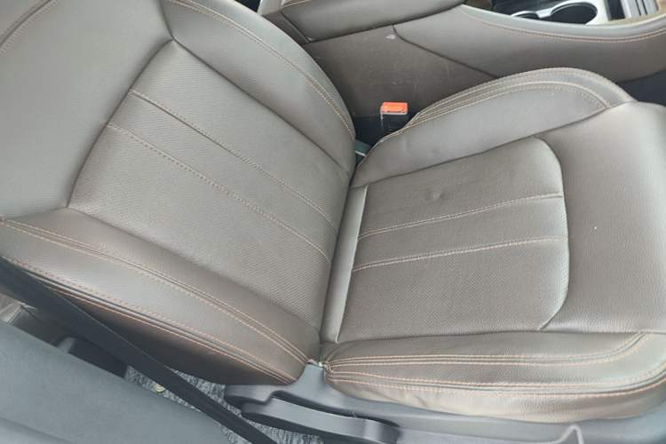 Used FORTHING M7 2021 1.8T Manual Luxury Model Right Front Seat