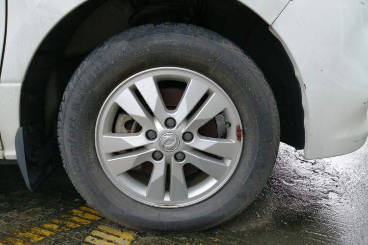 Used FORTHING M7 2021 1.8T Manual Luxury Model Right Front Wheel Hub