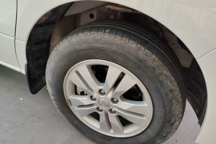 Used FORTHING M7 2021 1.8T Manual Luxury Model Right Front Wheel Hub