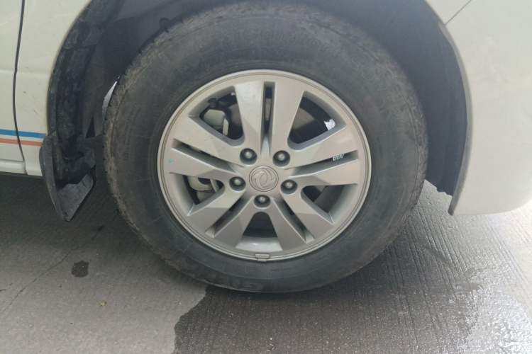 Used FORTHING M7 2021 1.8T Manual Luxury Model Right Front Wheel Hub