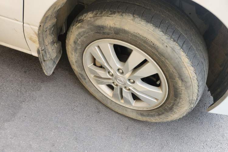Used FORTHING M7 2021 1.8T Manual Luxury Model Right Front Wheel Hub
