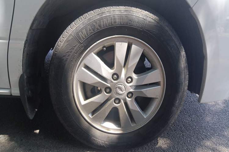 Used FORTHING M7 2021 1.8T Manual Luxury Model Right Front Wheel Hub