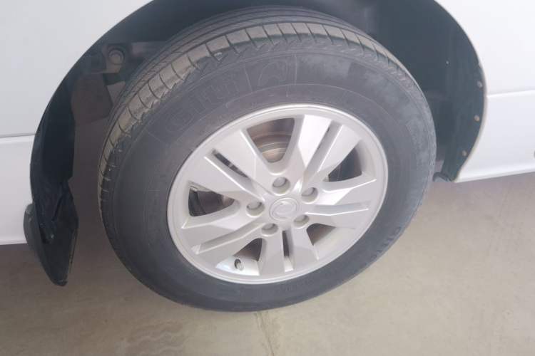 Used FORTHING M7 2021 1.8T Manual Luxury Model Right Rear Wheel Hub