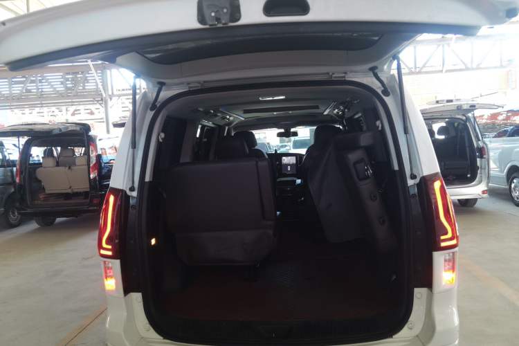 Used FORTHING M7 2021 1.8T Manual Luxury Model Trunk