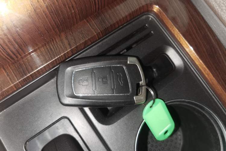 Used FORTHING M7 2021 1.8T Manual Luxury Model Vehicle Key