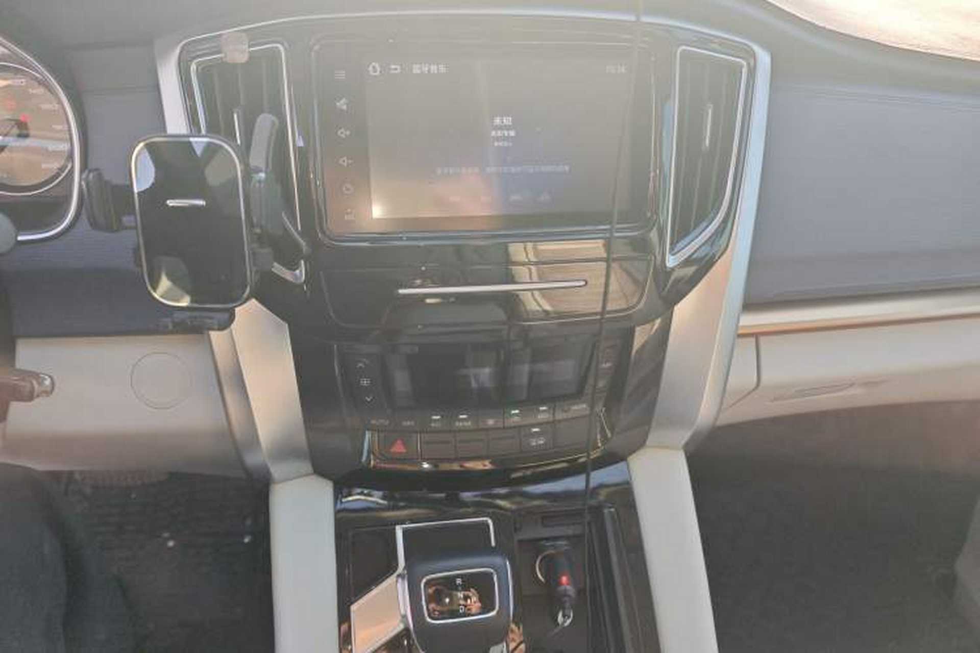 Used FORTHING M7 2022 Lingjue Model 2.0T Automatic Marquis Edition Audio And AC Panel