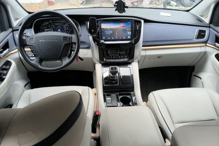 Used FORTHING M7 2022 Lingjue Model 2.0T Automatic Marquis Edition Center Console