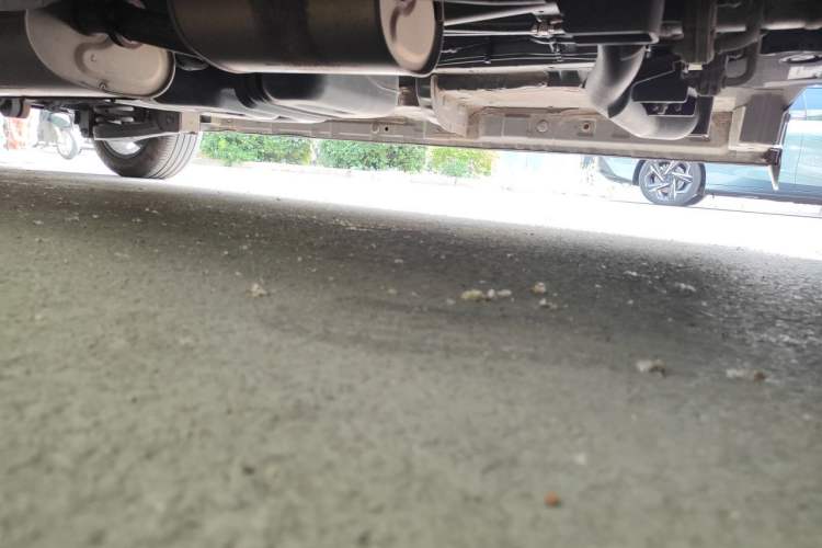 Used FORTHING M7 2022 Lingjue Model 2.0T Automatic Marquis Edition Chassis Front Right