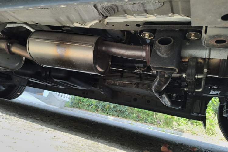 Used FORTHING M7 2022 Lingjue Model 2.0T Automatic Marquis Edition Chassis Front Right