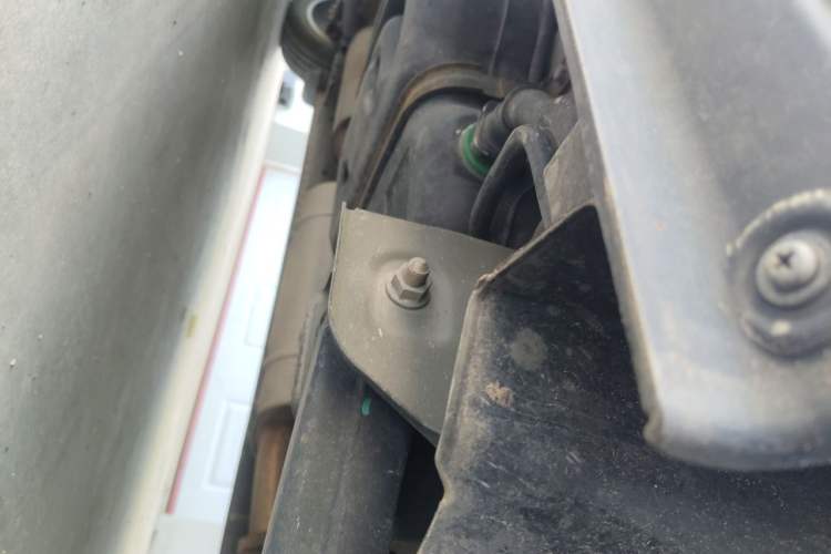 Used FORTHING M7 2022 Lingjue Model 2.0T Automatic Earl Edition Chassis Rear Left
