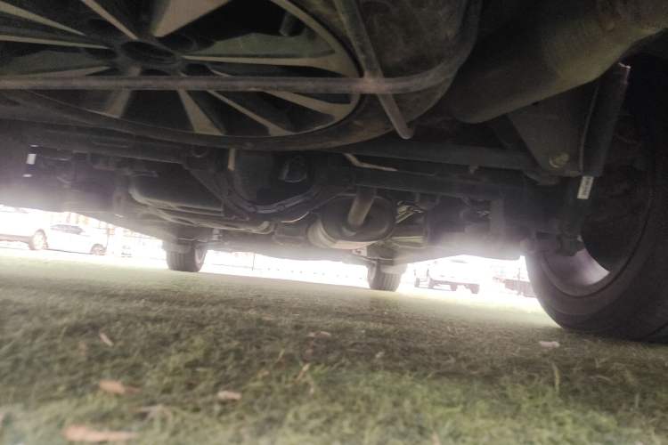 Used FORTHING M7 2022 Lingjue Model 2.0T Automatic Marquis Edition Chassis Rear