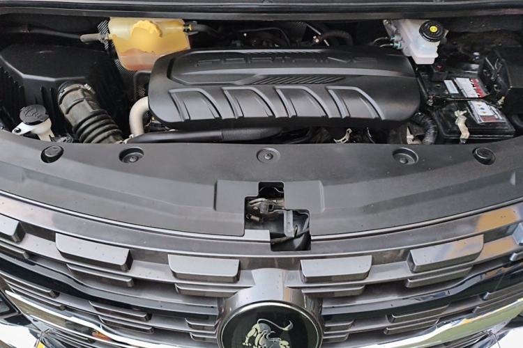 Used FORTHING M7 2022 Lingjue Model 2.0T Automatic Marquis Edition Engine Bay