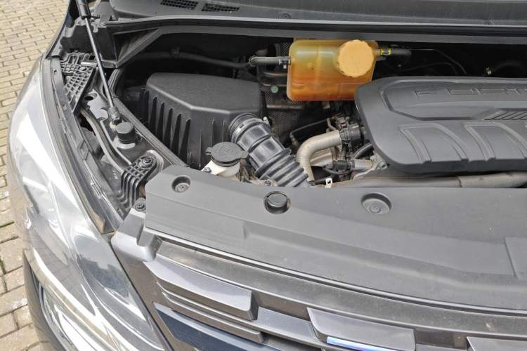Used FORTHING M7 2022 Lingjue Model 2.0T Automatic Supreme Edition Engine Bay Right