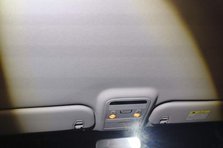 Used FORTHING M7 2022 Lingjue Model 2.0T Automatic Marquis Edition Headliner