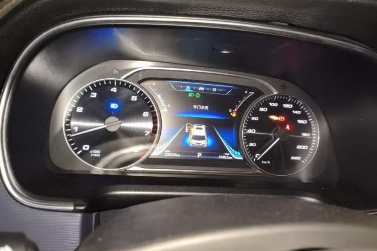Used FORTHING M7 2022 Lingjue Model 2.0T Automatic Marquis Edition Instrument Cluster
