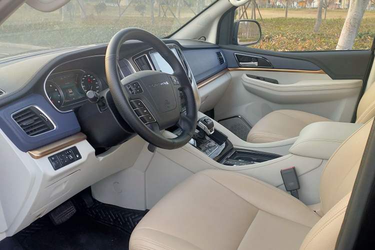 Used FORTHING M7 2022 Lingjue Model 2.0T Automatic Marquis Edition Interior 3