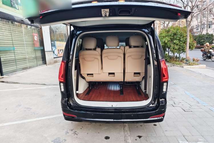Used FORTHING M7 2022 Lingjue Model 2.0T Automatic Marquis Edition Interior 4