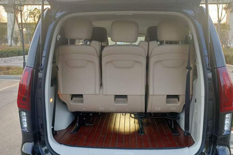 Used FORTHING M7 2022 Lingjue Model 2.0T Automatic Marquis Edition Interior 4