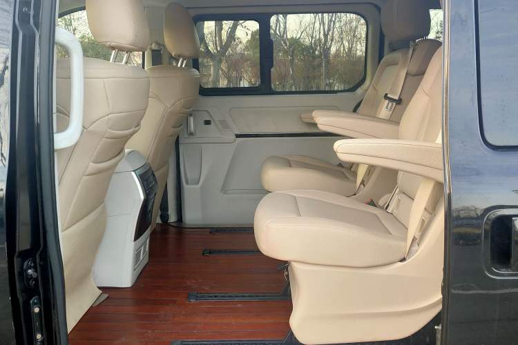 Used FORTHING M7 2022 Lingjue Model 2.0T Automatic Marquis Edition Interior 5