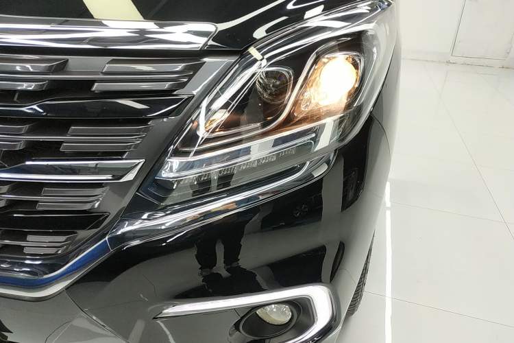Used FORTHING M7 2022 Lingjue Model 2.0T Automatic Marquis Edition Left Front Headlight