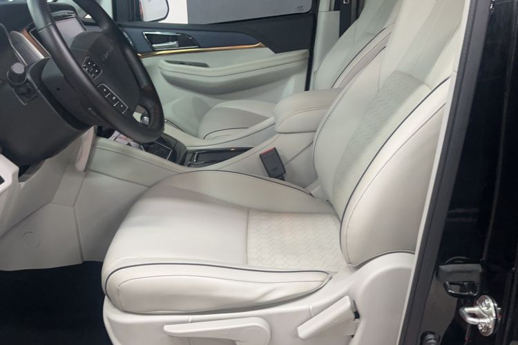 Used FORTHING M7 2022 Lingjue Model 2.0T Automatic Executive Edition Left Front Seat