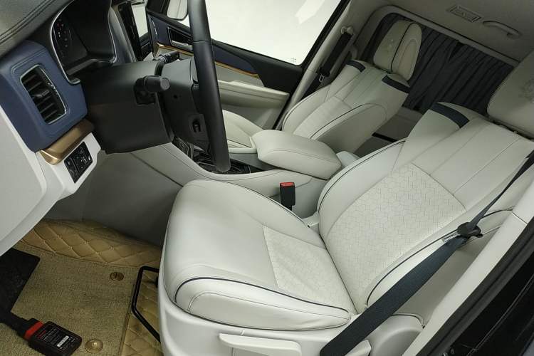 Used FORTHING M7 2022 Lingjue Model 2.0T Automatic Marquis Edition Left Front Seat