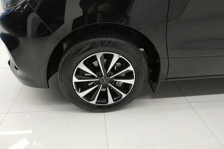 Used FORTHING M7 2022 Lingjue Model 2.0T Automatic Marquis Edition Left Front Wheel Hub