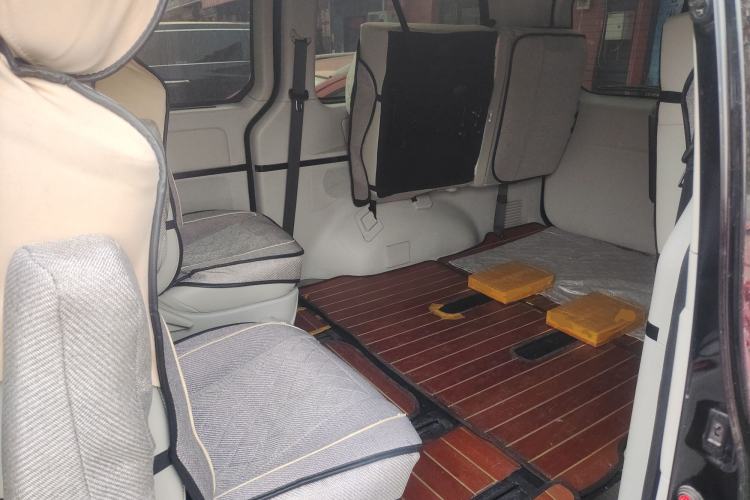 Used FORTHING M7 2022 Lingjue Model 2.0T Automatic Marquis Edition Left Rear Seat
