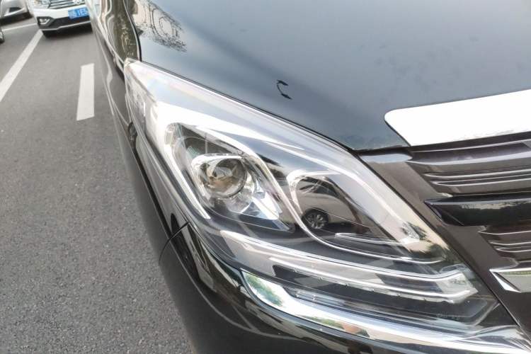 Used FORTHING M7 2022 Lingjue Model 2.0T Automatic Marquis Edition Right Front Headlight